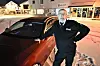 I GANG FOR SEG SELV. Etter mange år bak rattet som drosjekusk har Trond Pettersen nå etablert egen bedrift. Pettersen Taxi tar med det opp konkurransen med Rognan Taxi. Foto: Kenneth Strømsvåg