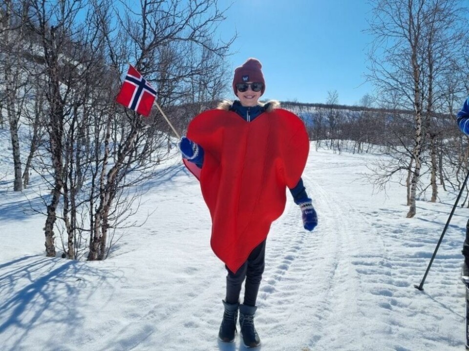 Såki 2022MED HJERTE FOR KOBBERLØPET. Leah Inez Buarøy ADOLFSEN (12) hadde pyntet seg ekstra for Kobberløpet, som hun alltid ser nedenfor hytta til farmor og farfar.