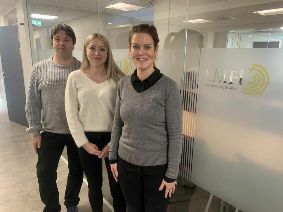 SKAL BLI TRE. Per i dag jobber Ørnulf Vik og Katarina Steigen på Fauske-kontoret. Planen er å utvide med ytterligere én ansatt. Til høyre er fag- og kompetanseansvarlig i Bedriftsakademiet, Marilen Hagland. SKAL BLI TRE. Per i dag jobber Ørnulf Vik og Katarina Steigen på Fauske-kontoret. Planen er å utvide med ytterligere én ansatt. Til høyre er fag- og kompetanseansvarlig i Bedriftsakademiet, Marilen Hagland. Foto: Foto: Espen Johansen