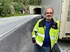 IKKE FORNØYD. Hans Petersen er ikke fornøyd med valget av tunneler som skal få nedsatt fartsgrense. Petersen ønsker seg også ATK-måling for å sikre at de eventuelt nye grensene overholdes av bilistene. Foto: Kenneth Strømsvåg