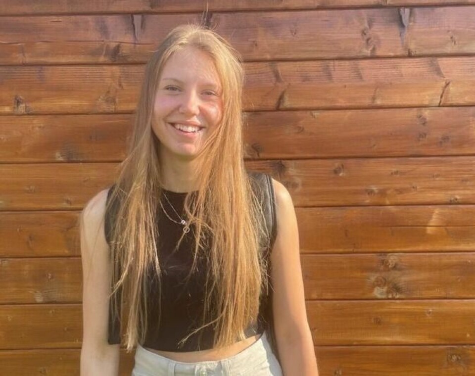 ENERGISK SURREHUE. Irmelin Kristoffersen (20) fra Beiarn gleder seg til å være med som arrangør av konsert øverst i Beiardalen kommende lørdag. Det har litt med kjæresten å gjøre. ENERGISK SURREHUE. Irmelin Kristoffersen (20) fra Beiarn gleder seg til å være med som arrangør av konsert øverst i Beiardalen kommende lørdag. Det har litt med kjæresten å gjøre. Foto: Privat