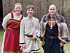 TRIO PÅ TUR. Det var bra deltakelse fra Indre Salten i årets oppsetning av Sagaspillet i Steigen. Blant de som var med var Annie Fridhild Reiss (17) fra Straumen, Odin Thomassønn (15) fra Valnesfjord og Sondre Larsen fra Fauske. Foto: Eva S. Winther