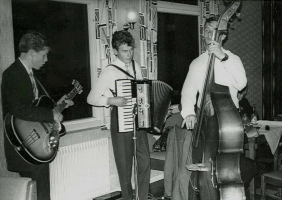 GJENFORENING. Når jazzmusikeren Ivar Antonsen kommer tilbake til Fauske for å spille i helga, satser han på sitt gamle ungdomsband og på å gjenskape atmosfæren fra den gang. Her spiller Ivar (i midten) med Knut Jensen og Asbjørn Mikalsen.SKAL BIDRA. Eirin Edvardsen er en allsidig kulturpersonlighet i Indre Salten, og skal bidra som solist under konserten. Her fra åpning av Saltenbluesen i 2014. GJENFORENING. Når jazzmusikeren Ivar Antonsen kommer tilbake til Fauske for å spille i helga, satser han på sitt gamle ungdomsband og på å gjenskape atmosfæren fra den gang. Her spiller Ivar (i midten) med Knut Jensen og Asbjørn Mikalsen.