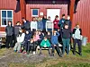BRA GJENG. 9C storkoste seg på tur i Sulis. Foran fra venstre Viktoria, Adelina, Ane, Vilde, Inga, Gustav, Hedda, Sverre, Edvard og Lucas. Bak fra venstre Anastasia, Isak, Nicolai, Hermine, Linnea, Rakel, Dina, Håkon, Noel og Gabriel. Foto: Susanne R. Leikanger