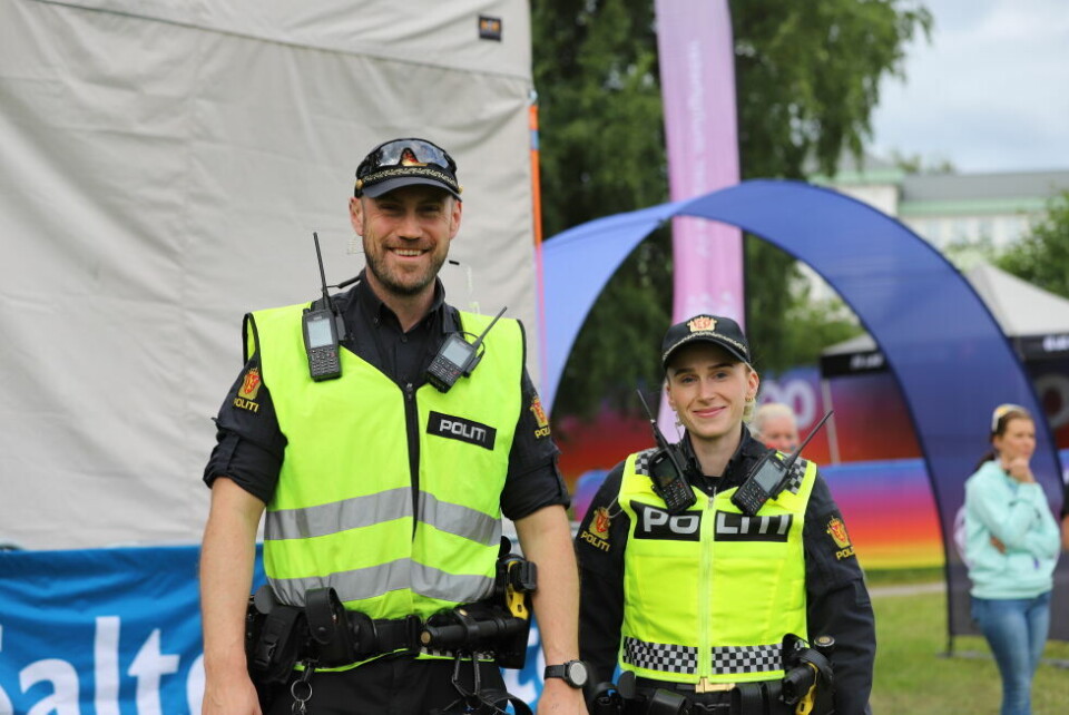 Politiet har vært tilstede under Gatafestivalen, og selv om de har måttet veilede og gitt råd - så kunne de melde at de aller fleste har oppført seg fint. Politiet har vært tilstede under Gatafestivalen, og selv om de har måttet veilede og gitt råd - så kunne de melde at de aller fleste har oppført seg fint. Foto: Lise Berntzen