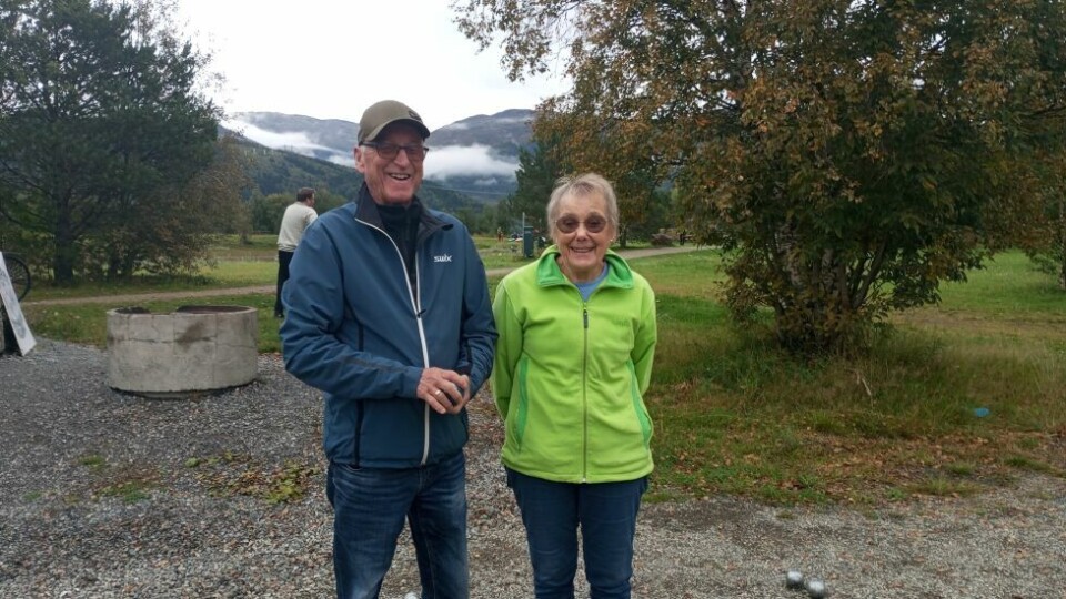 Aktivitetsdagen i SaltdalGunnar Nordås og Sylvia Nygren er venner som liker å spille Petanque.