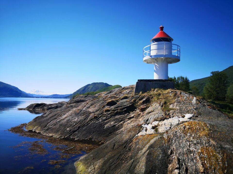 Sommerbilder- En utrolig fin søndag m nok en dag med flott vær hvor temperaturen viser 23 grader. Været i Nord-Norge denne uken har rett å slett vært helt fantastisk. Her er bilde fra tur til tangodden.