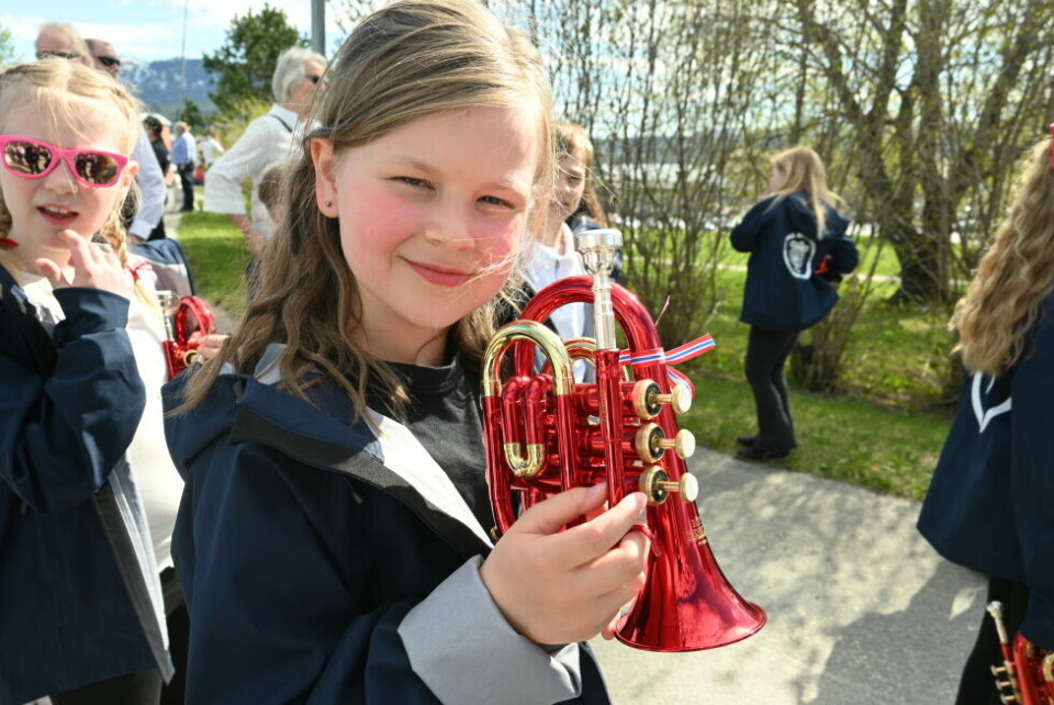 FARGERIK. Maria Caroline Holstad klar for sin første 17. mai på kornett i skolekorpset. FARGERIK. Maria Caroline Holstad klar for sin første 17. mai på kornett i skolekorpset. Foto: Stig Bjørnar Karlsen