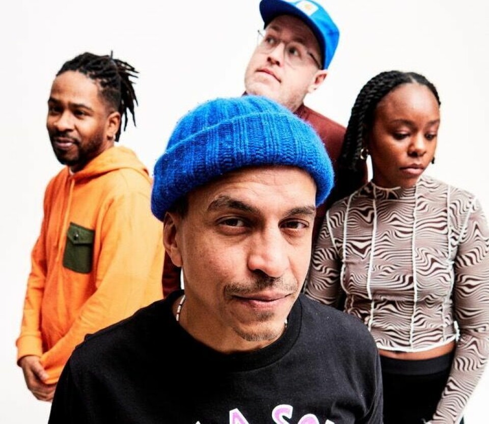 TIL FAUSKE. Svenske Timbuktu er en legende i det skandinaviske hiphop-miljøet, og hadde hele landet dansende til låtene ”Det løser sej” og ”Alle vill till himmelen men ingen vill dö”. I juli kommer han til Fauske og Gatafestivalen. TIL FAUSKE. Svenske Timbuktu er en legende i det skandinaviske hiphop-miljøet, og hadde hele landet dansende til låtene ”Det løser sej” og ”Alle vill till himmelen men ingen vill dö”. I juli kommer han til Fauske og Gatafestivalen. Foto: Presse