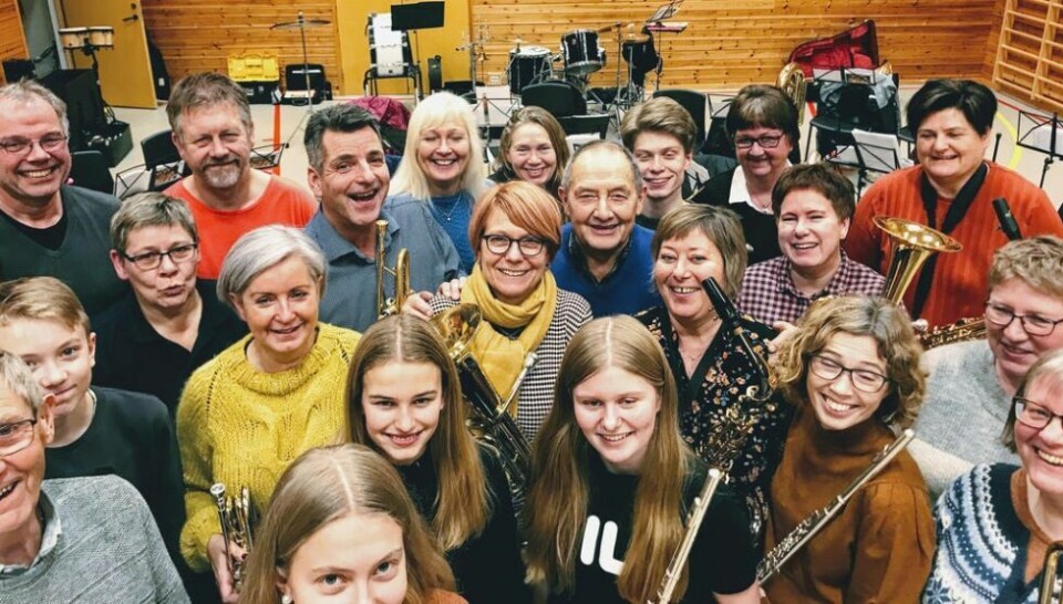 MUSIKKGLEDE. Musikerne i Saltensambandet spiller rundt omkring på Fauske på 17. mai. MUSIKKGLEDE. Musikerne i Saltensambandet spiller rundt omkring på Fauske på 17. mai. Foto: Saltensambandet