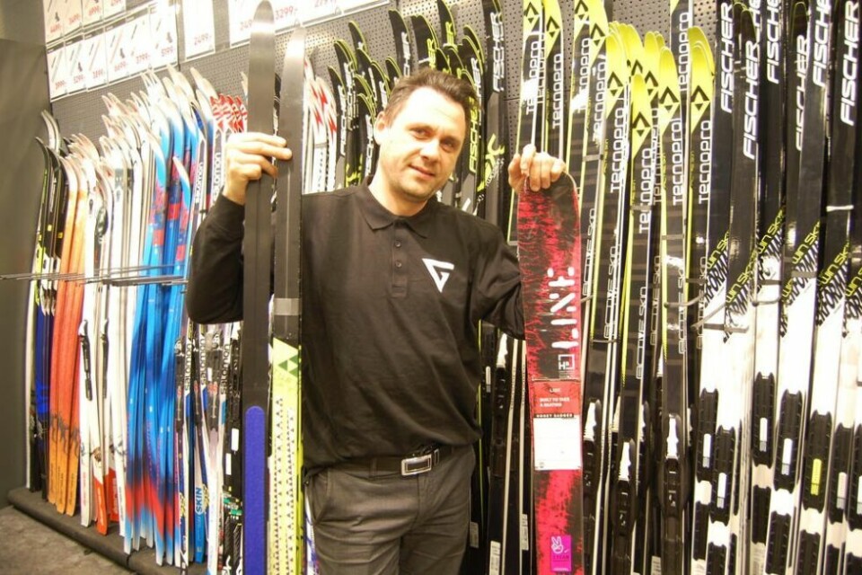 Plamen Hristov på G-Sport er glad for at de kan åpne dørene igjen i morgen klokka 10. Plamen Hristov på G-Sport er glad for at de kan åpne dørene igjen i morgen klokka 10. Foto: Stig Bjørnar Karlsen