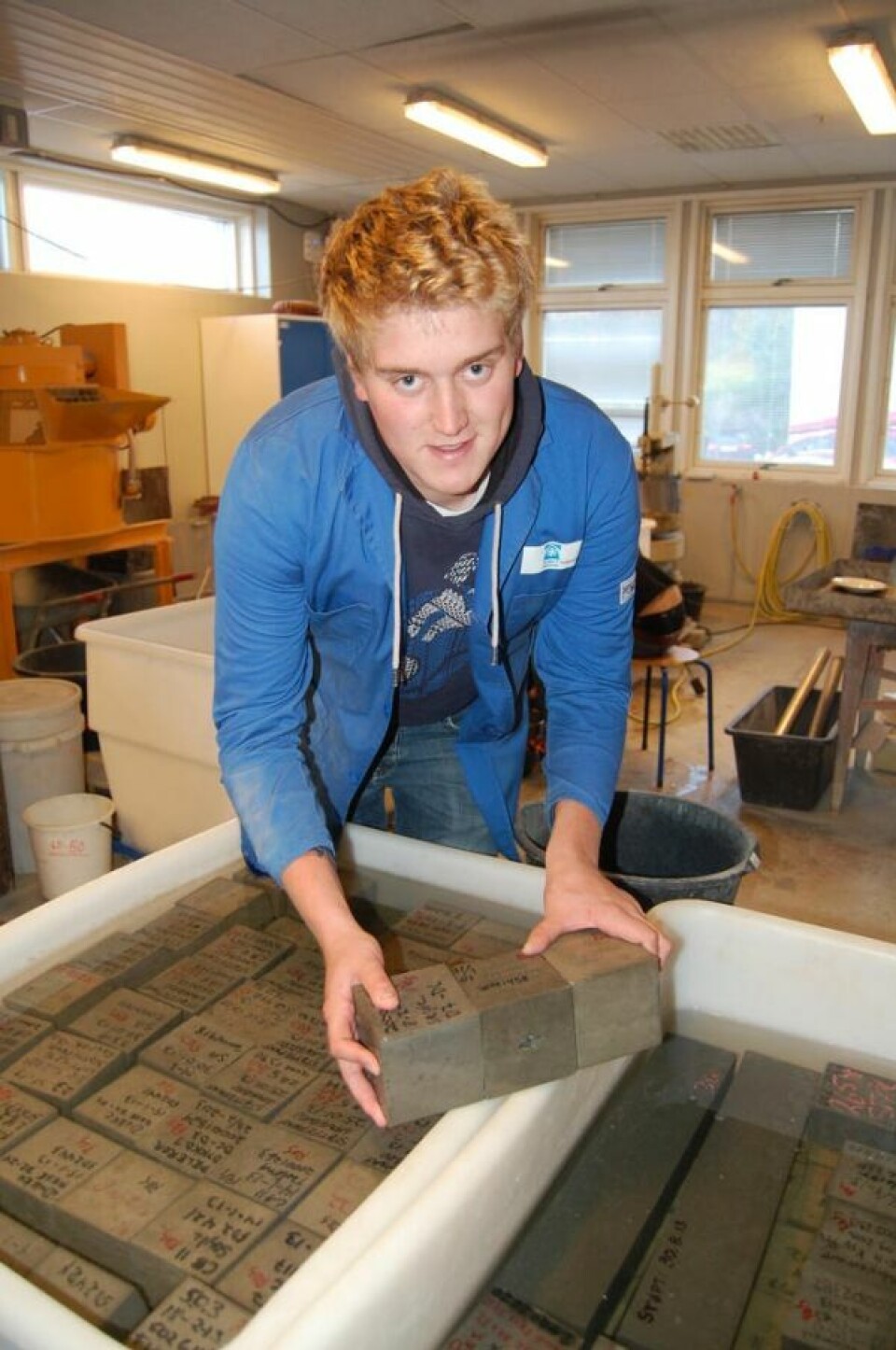 INVESTERER. Gøran Indregård har slått seg sammen med Ketil Skår om et nytt leilighetsprosjekt. Til daglig jobben han i Moldjord bygg og anlegg. INVESTERER. Gøran Indregård har slått seg sammen med Ketil Skår om et nytt leilighetsprosjekt. Til daglig jobben han i Moldjord bygg og anlegg. Foto: Stig Bjørnar Karlsen