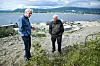 VENTET. Arild og Jan Wenberg har ventet på avslutningen av grustaket i Skysselvika i mange år. Nå har Finneid Grus levert inn en plan for avslutning innen 1. august 2020. Foto: Tarjei Abelsen