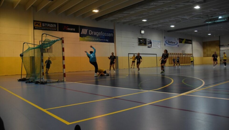 Bildeserie fra kamp 8. februar mellom Rognan/ VIL og NOR HK