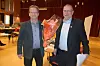 NY ORDFØRER. I dag overtok Gisle Hansen (Sp) ordførerklubba fra Lars Evjenth (Ap). Foto: Eva S. Winther