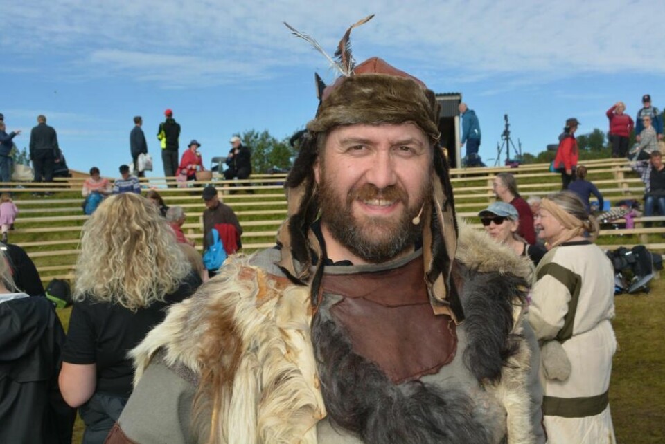 Fornøyd. En strålende fornøyd og glad produsent og skikkelsen 'Ulv' i Ragnhilds drøm, Kristian Krokslett. Fornøyd. En strålende fornøyd og glad produsent og skikkelsen 'Ulv' i Ragnhilds drøm, Kristian Krokslett. Foto: Ole Kristian Andreassen