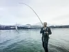 FISK. Er det bra vært er Osama Alktezi gjerne hver dag ute på fisketur. Det er sei som er favoritten. Foto: Tarjei Abelsen