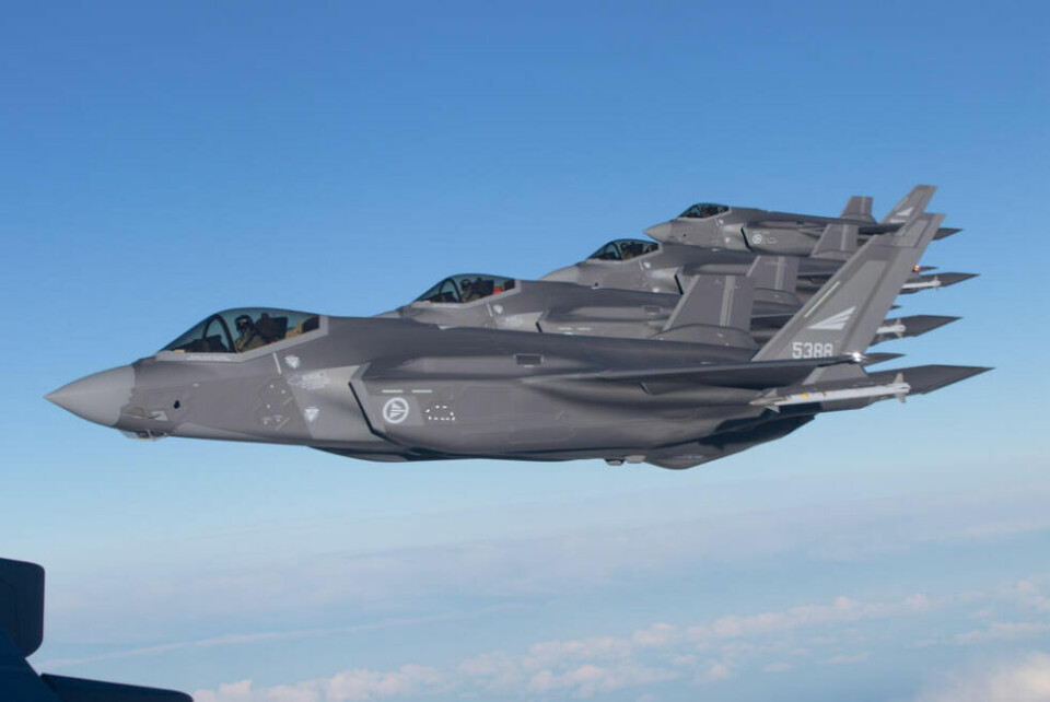 MODERNE OG EFFEKTIVE. F-35 gjør Norge tøffere og raskere ved utrykkinger og avskjæringsoppdrag i nordområdene. Med sensorene til F-35 kan de finne, følge og identifisere andre fly fra langt større avstander enn før. F-35 gjør dessuten denne jobben uten å bli oppdaget av andre fly. MODERNE OG EFFEKTIVE. F-35 gjør Norge tøffere og raskere ved utrykkinger og avskjæringsoppdrag i nordområdene. Med sensorene til F-35 kan de finne, følge og identifisere andre fly fra langt større avstander enn før. F-35 gjør dessuten denne jobben uten å bli oppdaget av andre fly. Foto: Sigurd Tonning-Olsen, Forsvaret