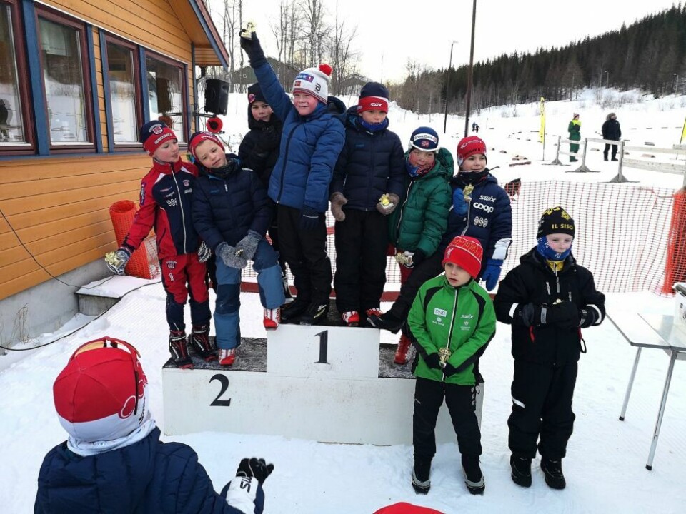 Sisorennet 2019Det var en noe sur vind på Seljeåsen skistadion søndag, men det satte ingen stopper for de over 100 løperne som stilte til start.