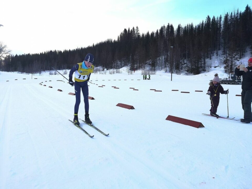 Sisorennet 2019Det var en noe sur vind på Seljeåsen skistadion søndag, men det satte ingen stopper for de over 100 løperne som stilte til start.