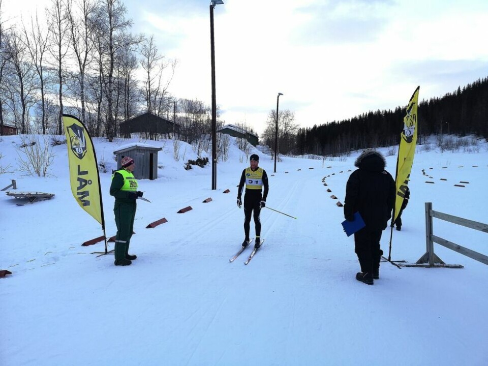 Sisorennet 2019Det var en noe sur vind på Seljeåsen skistadion søndag, men det satte ingen stopper for de over 100 løperne som stilte til start.