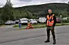 PARKERINGSEKSPERT. Daniel Bakke fra Misvær, en av mange parkeringsvakter som fikk trafikken til å gli helt sømløst.