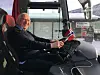 LOPPER I BLODET. Bent-Erik Albinussen har akkurat fylt 60 år, og har brukt 40 av dem bak rattet på en buss. Men likevel kiler det i magen når han gleder seg til å komme seg ut på tur til sommeren igjen. Foto: Helge Simonsen