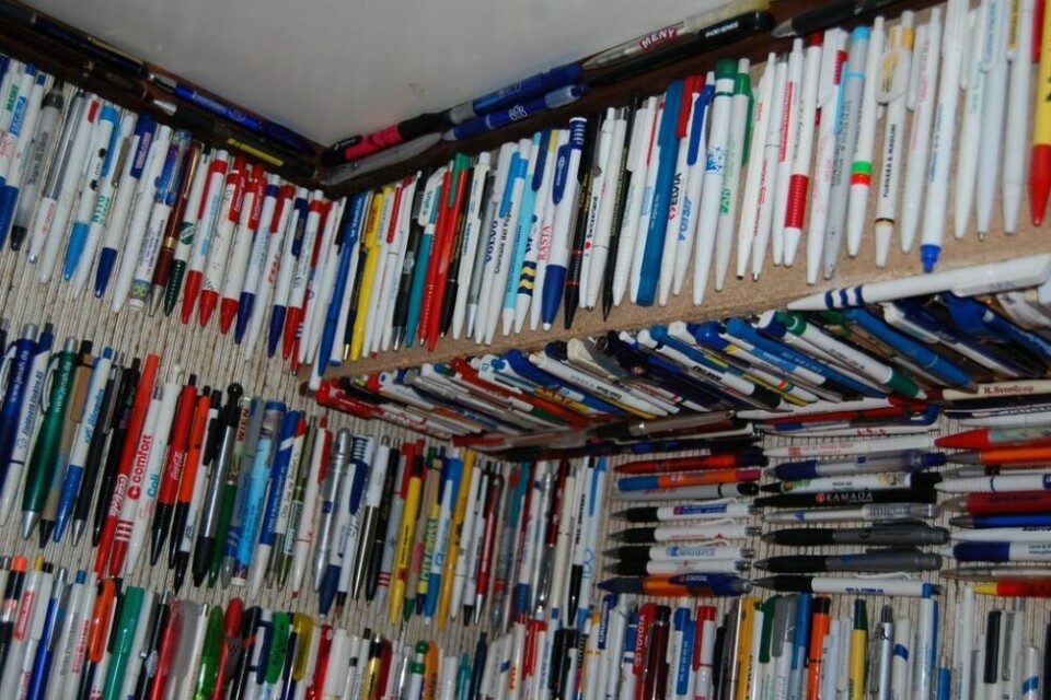 UTNYTTELSE. Å lime penner på ventilasjonskanaler er en av hemmelig-hetene for å få plass til mange. UTNYTTELSE. Å lime penner på ventilasjonskanaler er en av hemmelig-hetene for å få plass til mange.