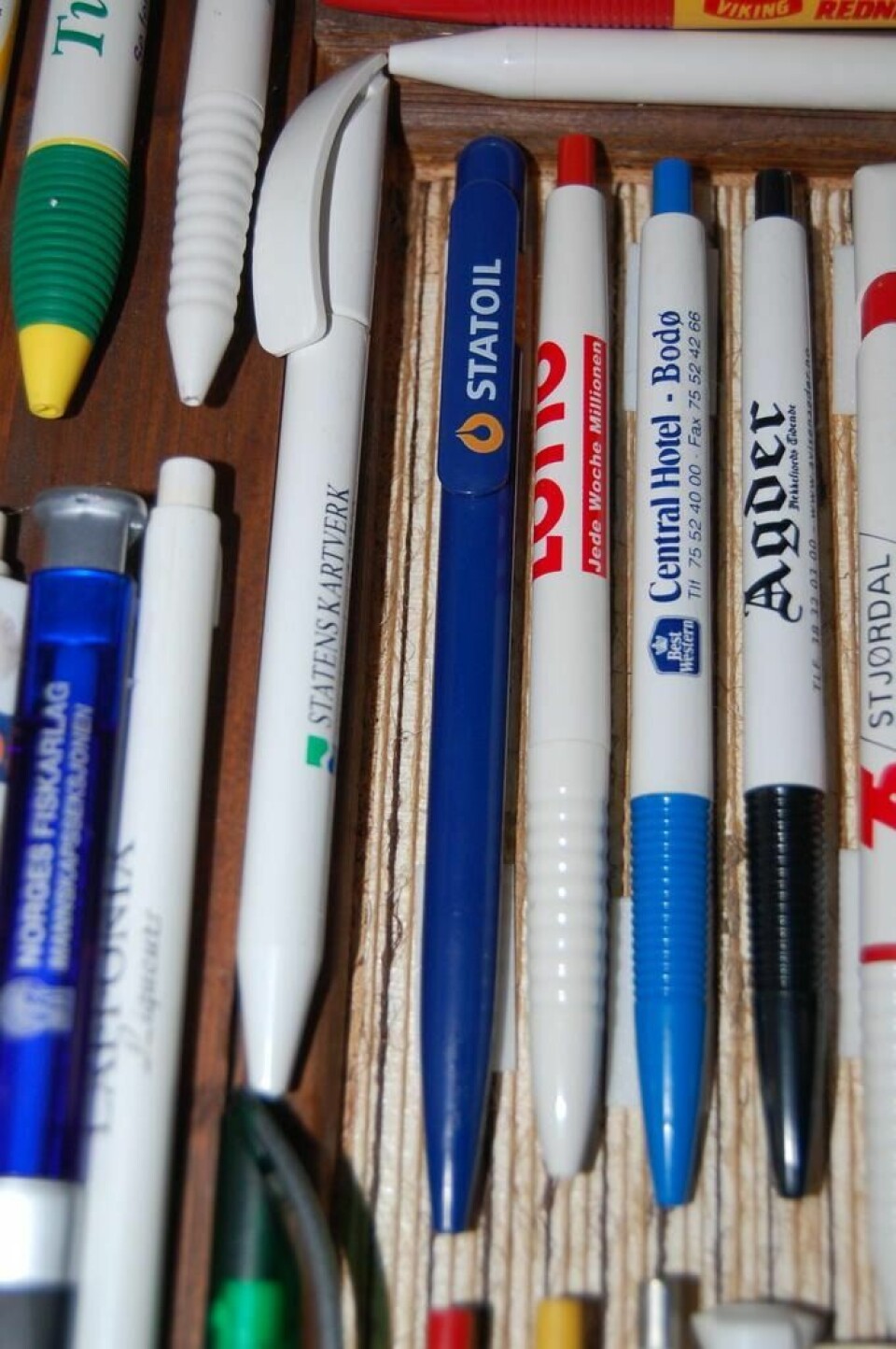 DEN FØRSTE. Denne pennen med det nå avleggse firmanevnet Statoil var den første penna Svein Hoel fikk i samlingen sin. DEN FØRSTE. Denne pennen med det nå avleggse firmanevnet Statoil var den første penna Svein Hoel fikk i samlingen sin.