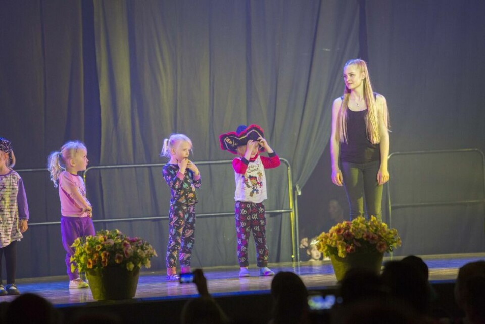 Barneshowet 'Dance with me tonight'Fra Dans Fauskes barneshow 10. juni 2017