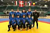NORGE. Landslagstrener Eren Gjægtvik, øverst til høyre, kan være fornøyd med juniorlandslagets prestasjoner i Kolding cup og landskampen mot Danmark lørdag. Isak Bø Rørnes fra Fauske atletklubb (nummer tre fra venstre i fremste rekke) vant både stevnet og sin kamp i landskampen.