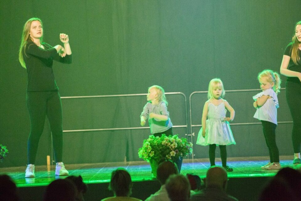 Barneshowet 'Dance with me tonight'Fra Dans Fauskes barneshow 10. juni 2017