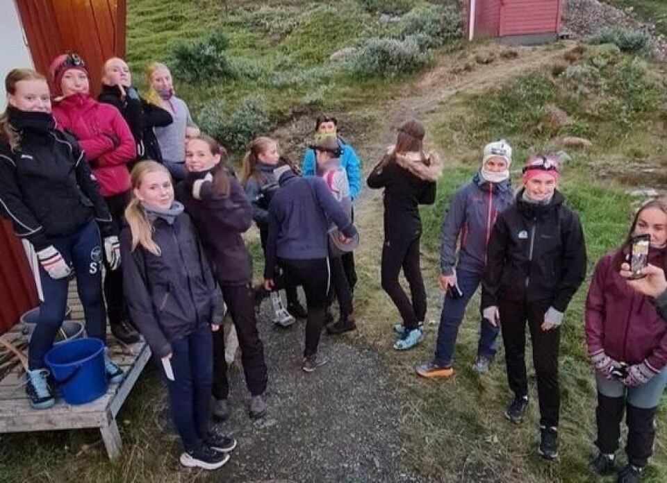 BRA TUR. Jentene hadde det virkelig bra på tur og mener det gjorde godt for hele laget å være sammen på den måten. BRA TUR. Jentene hadde det virkelig bra på tur og mener det gjorde godt for hele laget å være sammen på den måten. Foto: Morten Sjø