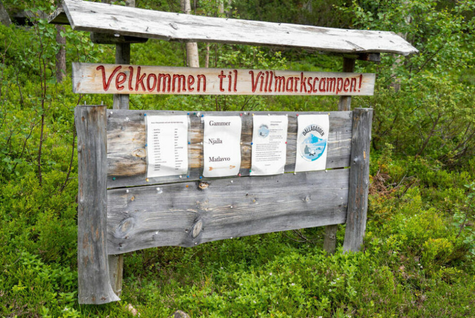 VELKOMMEN. Dållågágadden ønsker alle velkommen. VELKOMMEN. Dållågágadden ønsker alle velkommen. Foto: Anita Sjåvik