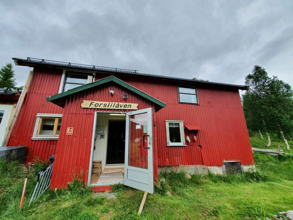 MUSEUM. Her i den gamle låven kan man finne mange historiske gjenstander. MUSEUM. Her i den gamle låven kan man finne mange historiske gjenstander. Foto: Øyvind Finnevolden