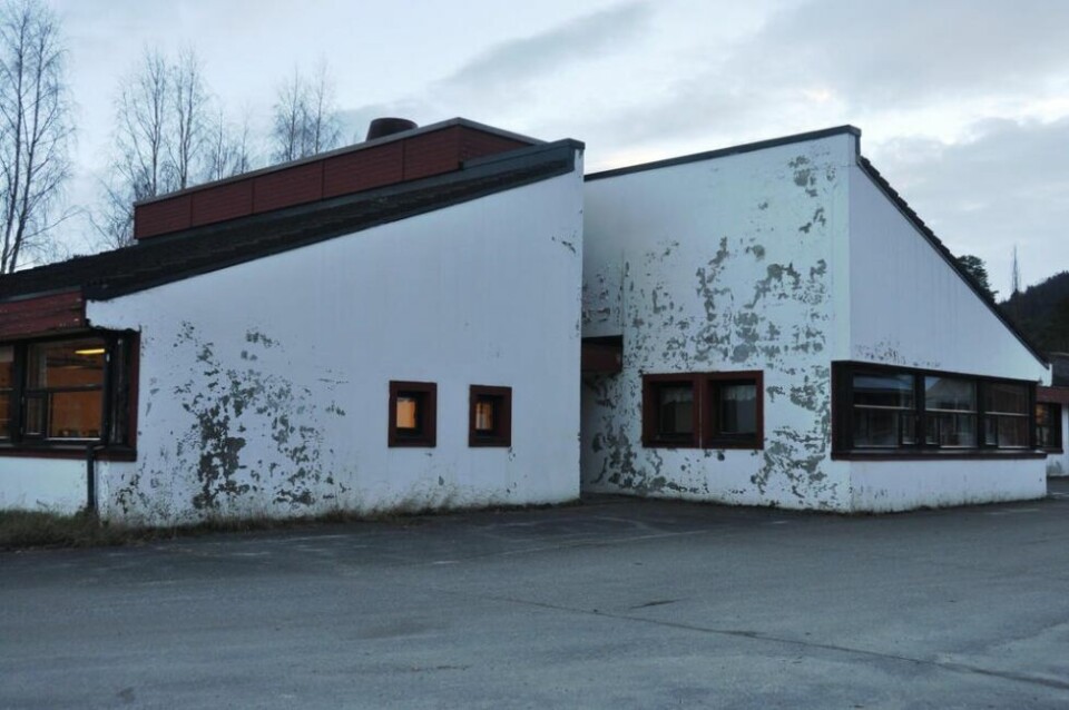 TESTER ELEVER. En elev ved Røkland skole er smittet av korona-viruset, og kommunen anbefaler at alle ban og ansatte på skolen tester seg. TESTER ELEVER. En elev ved Røkland skole er smittet av korona-viruset, og kommunen anbefaler at alle ban og ansatte på skolen tester seg. Foto: Sylvia Bredal (arkiv)