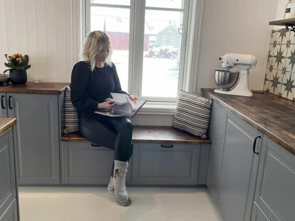 VANSKELIG. Silje Aasen tok til Facebook for å beskrive hvordan det er å ikke ha nære vennskap i voksen alder. Responsen på hennes innlegg har vært meget stor, og har ført til at flere vil lage en arena for de som vil treffe andre i samme situasjon. VANSKELIG. Silje Aasen tok til Facebook for å beskrive hvordan det er å ikke ha nære vennskap i voksen alder. Responsen på hennes innlegg har vært meget stor, og har ført til at flere vil lage en arena for de som vil treffe andre i samme situasjon. Foto: Maria Edvardsen