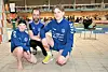 FAUSKE SK-TRIO. Sofie Aleksandersen (10), hovedtrener Kim Torry Simenes og Mathias Martinussen (18) konstaterte suksess gjennom helgas kretsmesterskap på hjemmebane. Foto: Kenneth Strømsvåg