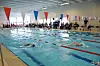 Rekruttstevne i Sørfoldhallen på Straumen, første stevne etter at bassenget ble reparert, og god deltakelse med svømmere fra fem klubber. Foto: Eva S. Winther