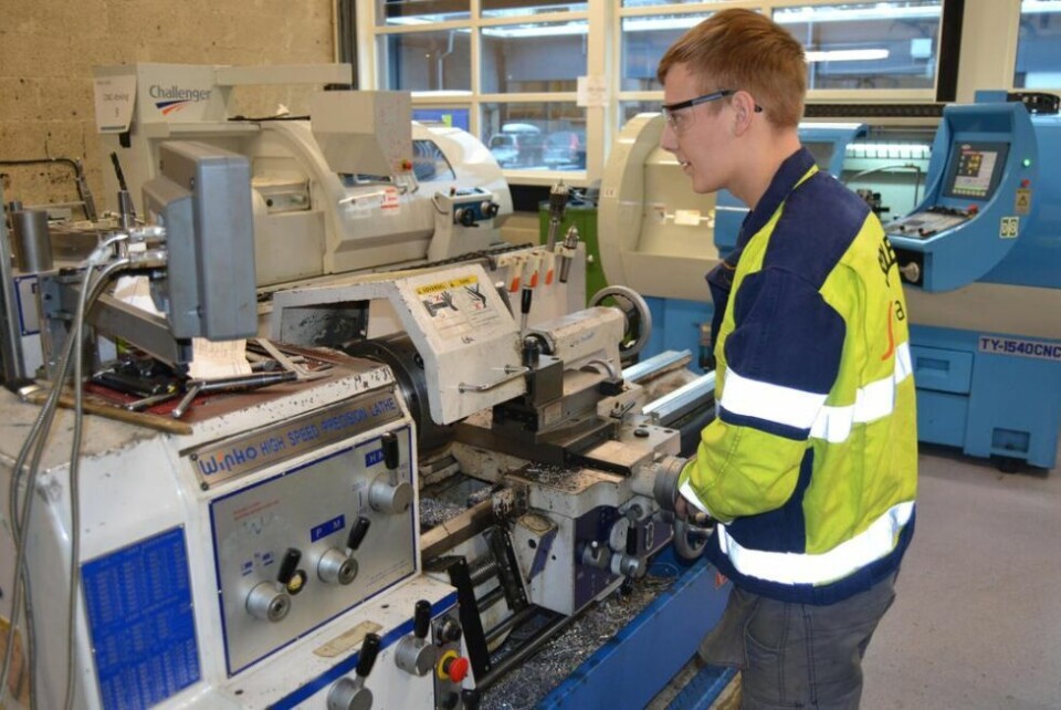 INDUSTRI-TEKNOLOGI. Ola Danielsen Albertsen er en av dem som har tatt utdannelse i industriteknologi eved Saltdal videregående skole. INDUSTRI-TEKNOLOGI. Ola Danielsen Albertsen er en av dem som har tatt utdannelse i industriteknologi eved Saltdal videregående skole. Foto: Ole Kristian Andreassen