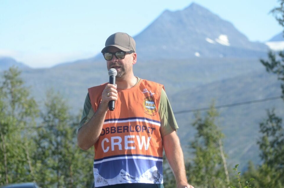 Kobberløpets rulleskirennSpeaker Ronny Borge gjorde en god jobb under løpet og holdt publikum orientert om tidene. Etter løpet ble det intervjuer med flere av deltakerne.