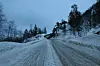 Det er fare for skred og glatte veger i Nordland og Sør-Troms, og Statens vegvesen ber bilistene være ekstra varsomme. Foto: Statens vegvesen