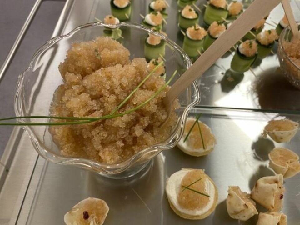 NATURLIG. I motsetning til all annen kaviar på markedet, er denne helt uten farge og kunstig tilsetning. NATURLIG. I motsetning til all annen kaviar på markedet, er denne helt uten farge og kunstig tilsetning.