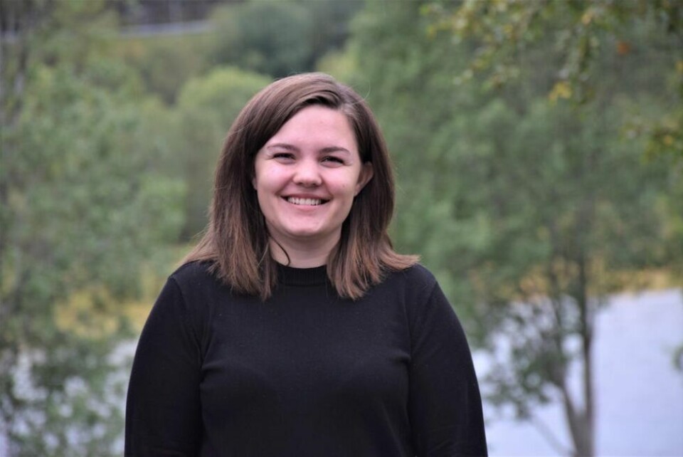 NY PÅ TEKNISK. Mange kjenner nok Johanne Christin Øien Sjønes igjen fra kassa på Coop Mega på Fauske. Nå har hun byttet ut Coop-uniformen og studiene med fast jobb som avdelingsingeniør. NY PÅ TEKNISK. Mange kjenner nok Johanne Christin Øien Sjønes igjen fra kassa på Coop Mega på Fauske. Nå har hun byttet ut Coop-uniformen og studiene med fast jobb som avdelingsingeniør. Foto: Eva S. Winther