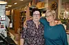 LANG FARTSTID. Gunn Moholt (t.v.) har jobbet i 23 år i butikken sammen med Elin Jodal som har drevet den i 30 år. Foto: Stig Bjørnar Karlsen