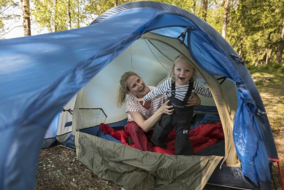 NATT I NATUREN. Til helgen er det forventet at opp mot 100.000 vil overnatte ute, når årets #nattinaturen går av stabelen. NATT I NATUREN. Til helgen er det forventet at opp mot 100.000 vil overnatte ute, når årets #nattinaturen går av stabelen. Foto: Johnny Vaet Nordskog