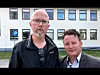 KRITISK. Ole Bøhlerengen og Paul Gunnar Jansen er svært misfornøyd med at det ikke skal bli Teknikk og industriell produksjon på Saltdal videregående skole til høsten. Årsaken er for få søkere. Foto: Saltdal Høyre