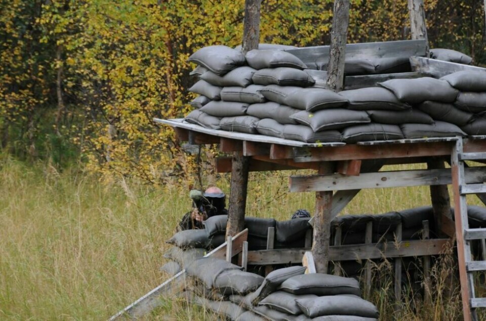 PAINTBALL. Det blir mange ulike aktiviteter for Sørfold-ungdommen på 16. mai. Paintball er en av dem. Arkivfoto: Helge Simonsen PAINTBALL. Det blir mange ulike aktiviteter for Sørfold-ungdommen på 16. mai. Paintball er en av dem. Arkivfoto: Helge Simonsen