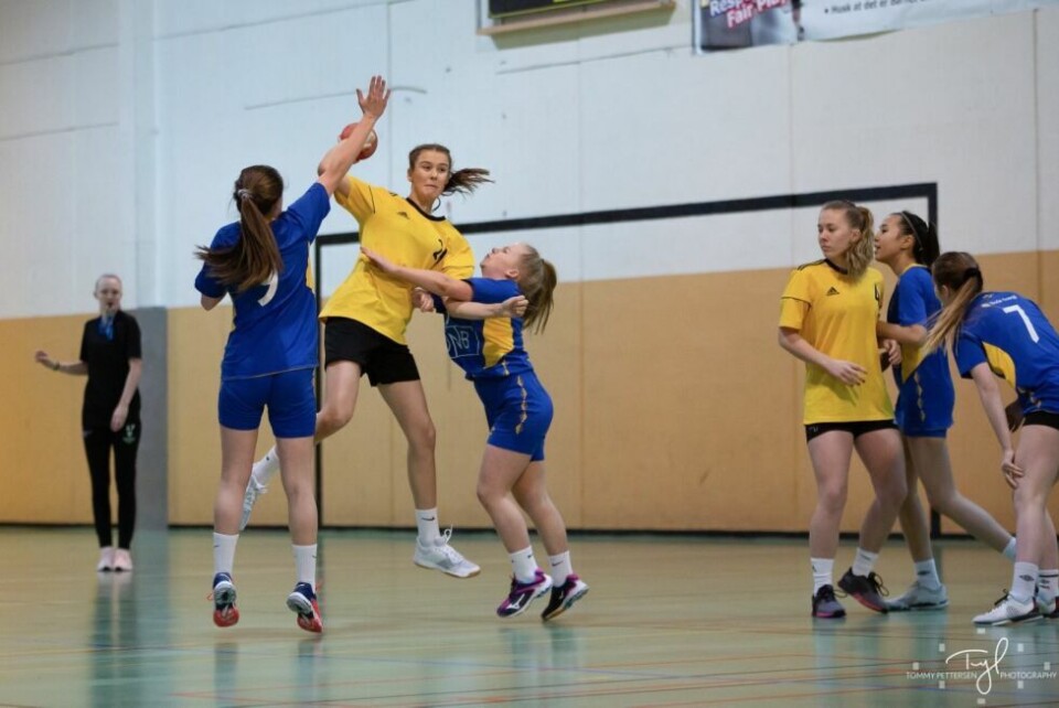 VANT IGJEN. Rognan-jentene har i år som i fjor vunnet serien og er nå klare for nye utfordringer. VANT IGJEN. Rognan-jentene har i år som i fjor vunnet serien og er nå klare for nye utfordringer. Foto: Tommy Pettersen