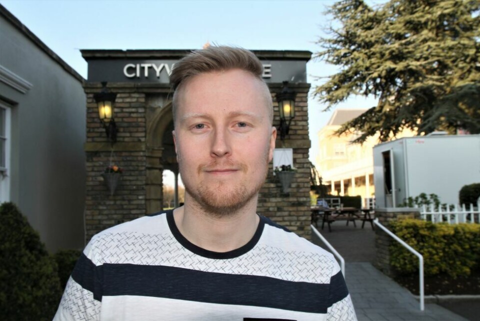 DYKTIG: Morten Pedersen som har gjort det bra i flere store nasjonale turneringer, var førstereis i norgesmesterskapet i poker i Dublin. DYKTIG: Morten Pedersen som har gjort det bra i flere store nasjonale turneringer, var førstereis i norgesmesterskapet i poker i Dublin. Foto: Svein Halvor Moe